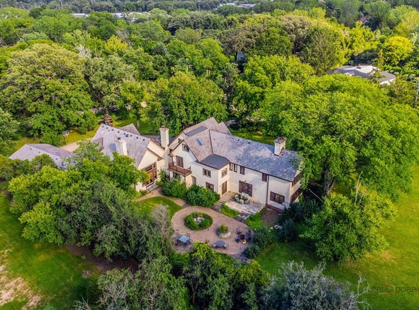 1380 Valley Road, Bannockburn, IL 60015