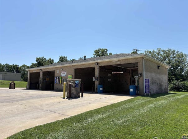 515 SE 37th ST, Topeka, KS 66605