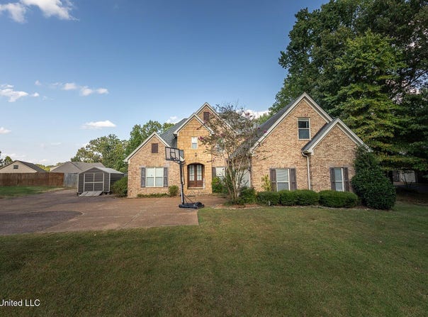 2670 Emerald Way Drive, Hernando, MS 38632