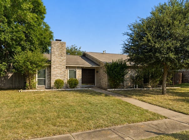 6403 Apache Court, Plano, TX 75023