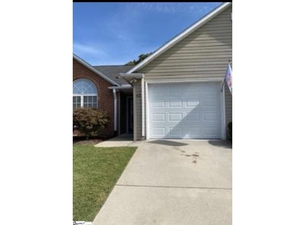42 Magnolia Crest Drive, Simpsonville, SC 29681