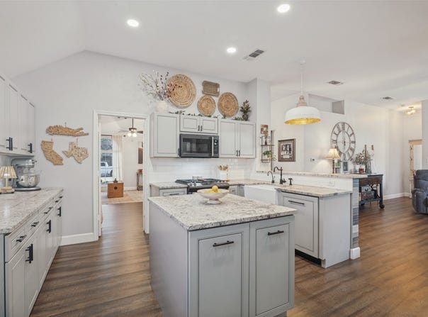 8317 Trail Lake Drive, Rowlett, TX 75088