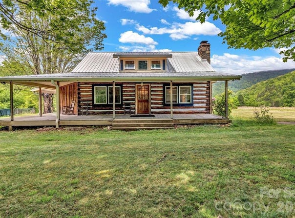 45 Sugar Cove Road, Weaverville, NC 28787