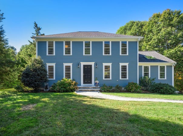 52 Coventry Lane, West Barnstable, MA 02668