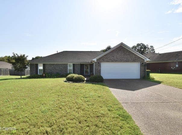 114 Roxbury Drive, Jackson, TN 38305