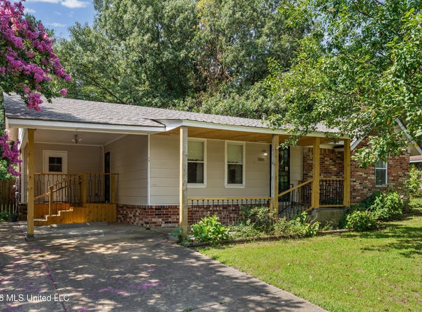 3565 Heathcliff Drive, Horn Lake, MS 38637