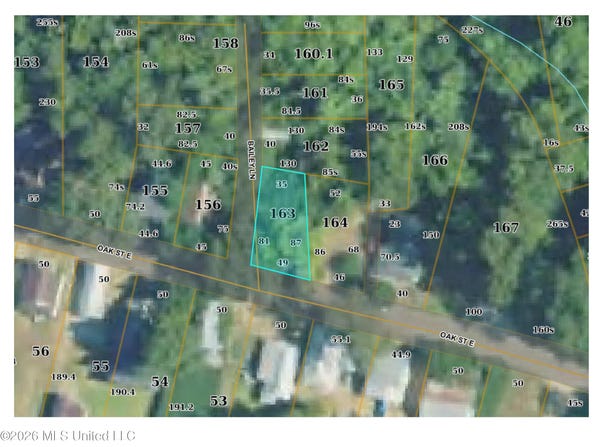 57 E Oak Street, Natchez, MS 39120
