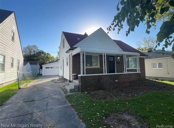 3170 Robina Avenue, Berkley, MI 48072