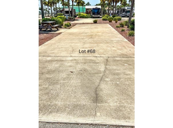 1843 Hwy 98 W, Carrabelle, FL 32322