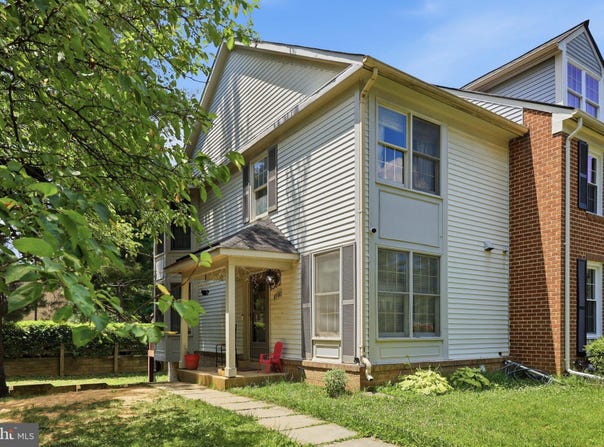 8700 RAVENGLASS Way, MONTGOMERY VILLAGE, MD 20886