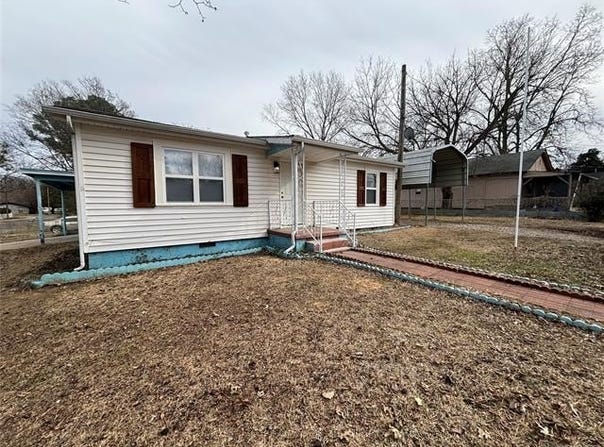 224 N 11th Avenue, Durant, OK 74701