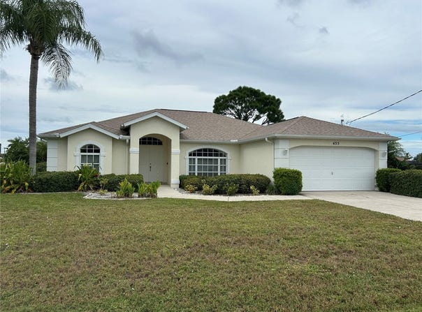 435 ROTONDA Circle, ROTONDA WEST, FL 33947