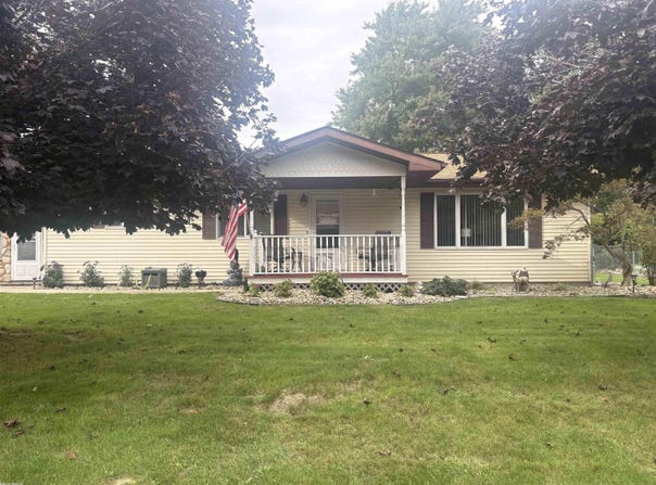 3 High Street, Yale, MI 48097-2833