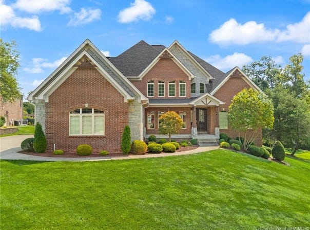 3591 Lafayette Parkway, Floyds Knobs, IN 47119
