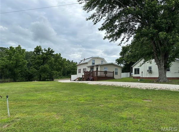 23454 Highway C, Belle, MO 65013