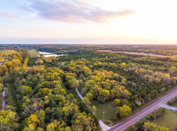 5141 SE 29th St, Tecumseh, KS 66542