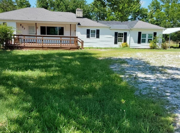 807 E Pennell Street, Carl Junction, MO 64834