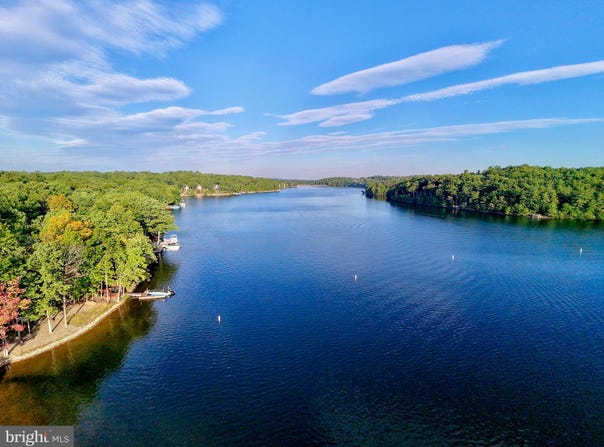 1210 LAKEVIEW Drive, CROSS JUNCTION, VA 22625
