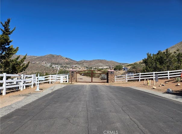 White Feather Road, Acton, CA 93510