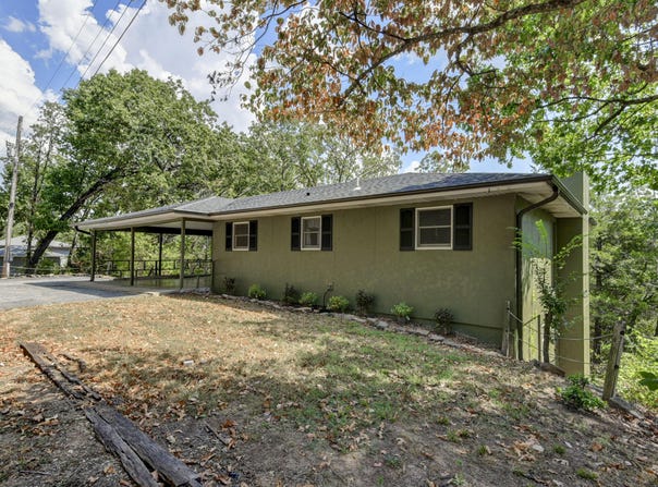 78 Rollin C Lane, Branson West, MO 65737