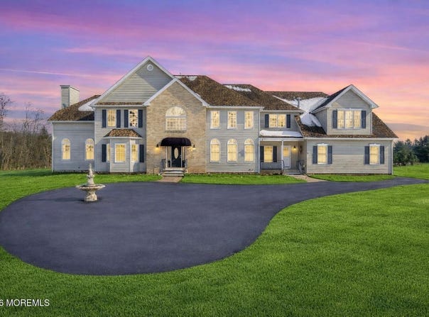 201 Sidney Road, Pittstown, NJ 08867