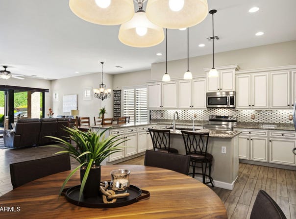 1809 N TROWBRIDGE, Mesa, AZ 85207