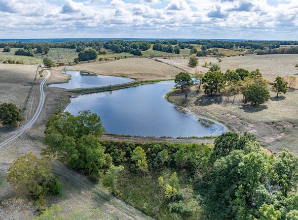 10455 N Highway Dd, Niangua, MO 65713