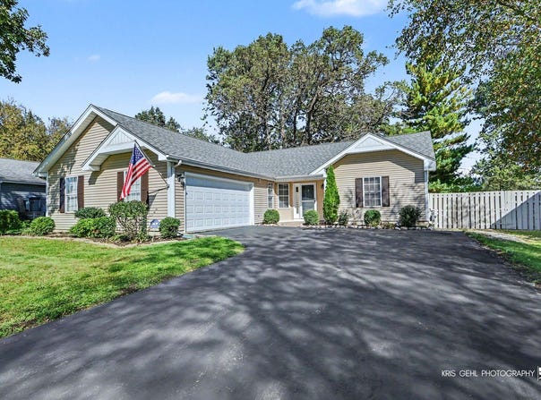 714 Dartmouth Drive, Island Lake, IL 60042