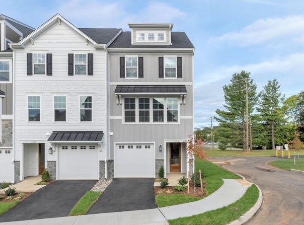 281 GIBRALTAR DR, WAYNESBORO, VA 22980