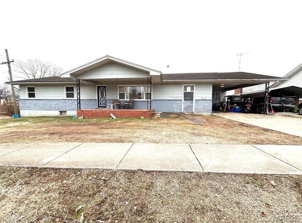 123 E 3rd Street, Mountain View, MO 65548