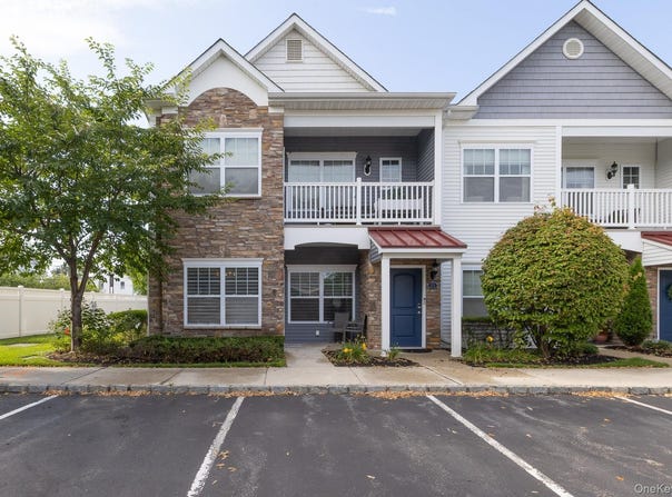 54 Barley Lane, Patchogue, NY 11772