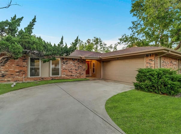 908 Firestone Lane, Richardson, TX 75080