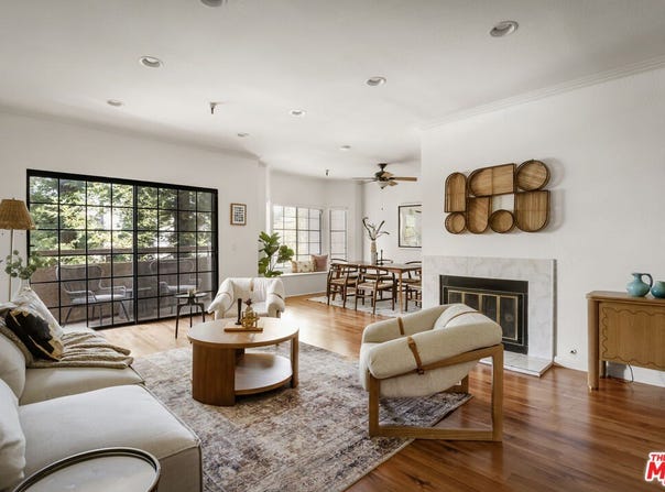 14630 Dickens St, Los Angeles, CA 91403