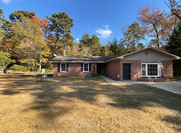 233 Gill Dr, Ozark, AL 36360