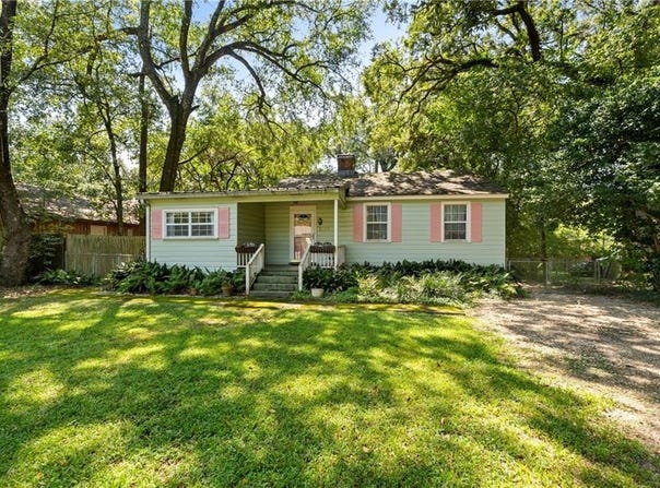5105 Village Circle E, Mobile, AL 36608