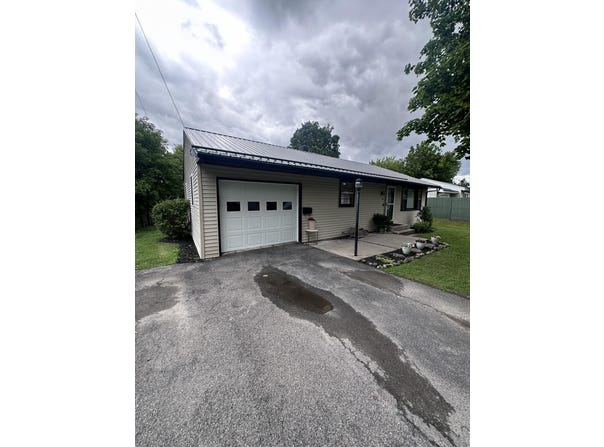 78 Waverly, Potsdam, NY 13676