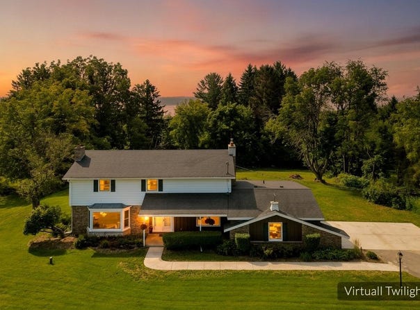 W2268 Ledgeview Road, Green Lake, WI 54941