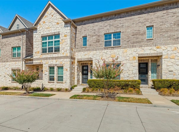 2917 Troutt Drive, Carrollton, TX 75010
