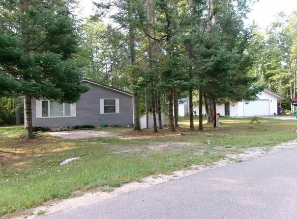 2761 Ashcroft Drive, Lake, MI 48632