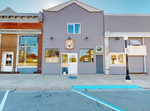129 W Main, ROCKFORD, IA 50468