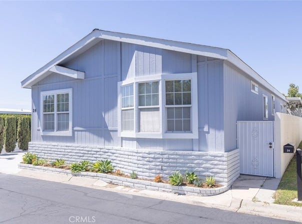 23301 Ridge Route, Laguna Hills, CA 92653