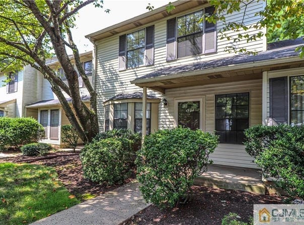 1904 Timber Oaks Road, Edison, NJ 08820