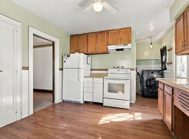 213 E Centralia St, Elkhorn, WI 53121
