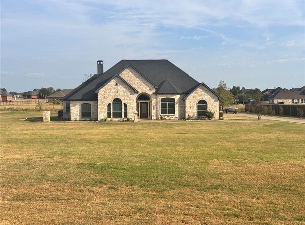 3177 Belmont Lane, Terrell, TX 75160