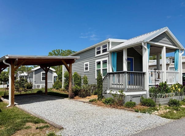 15 Strolling Easy Lane, Flat Rock, NC 28731