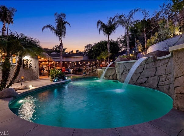 10323 Newhome, Sunland, CA 91040