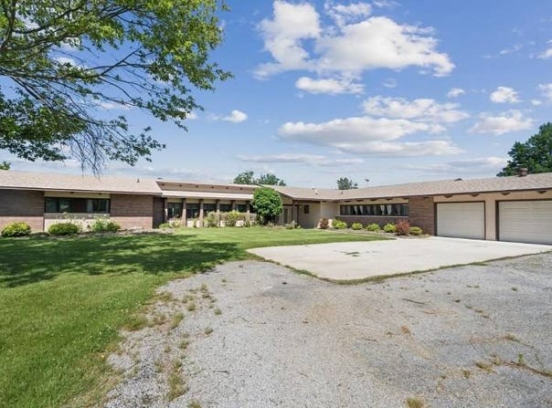 800 S Green St., Anna, IL 62906