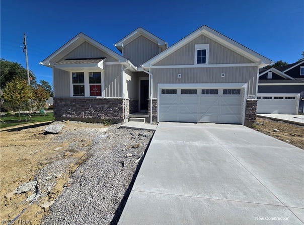 306 Delta Way, Elyria, OH 44035