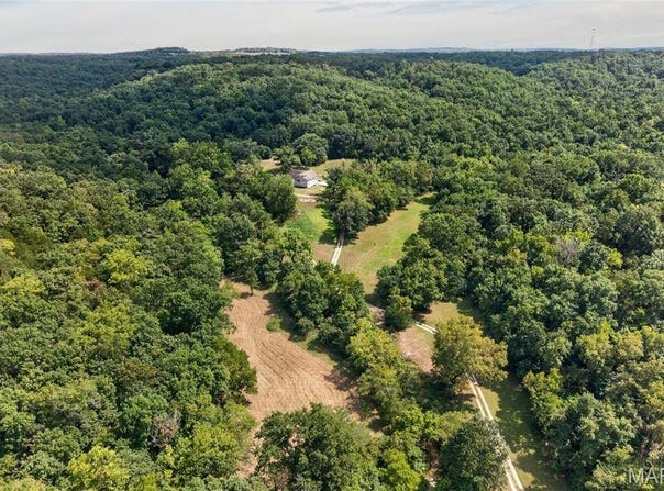 26287 Radcliff Drive, Richland, MO 65556