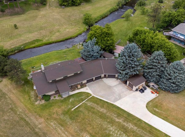 22907 FLUME LN, Rapid City, SD 57702